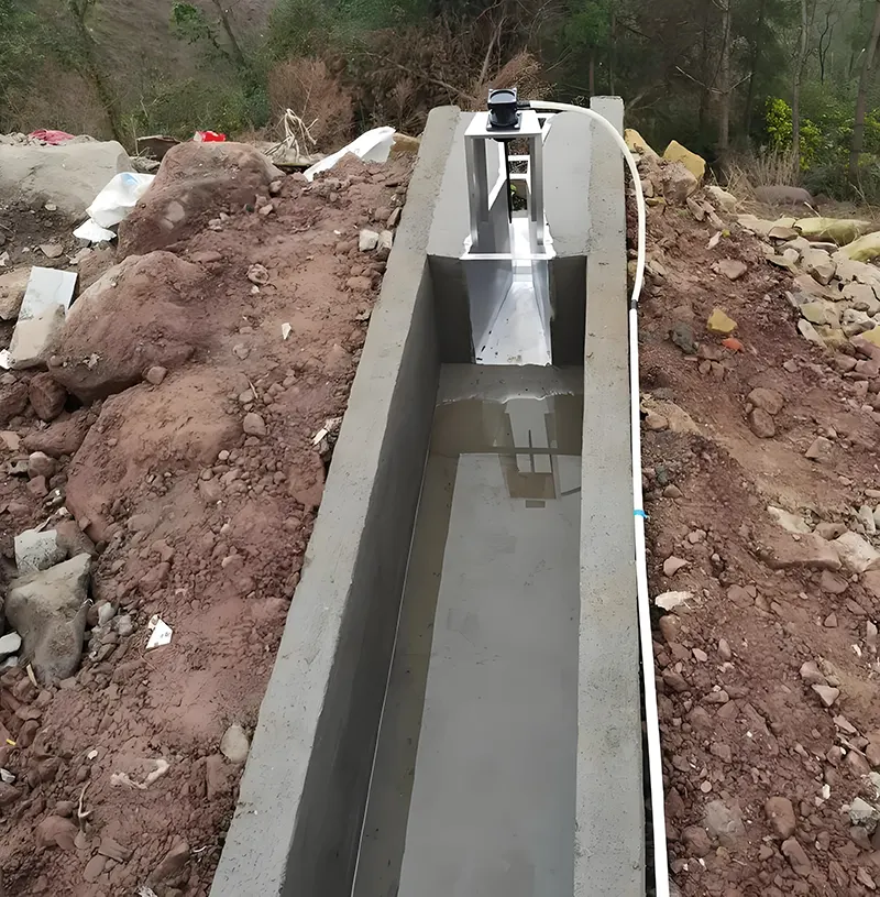 Open channel flow meter Open channel flow meter